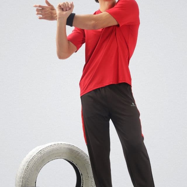 Gym & Sports T-Shirt Arrow Red